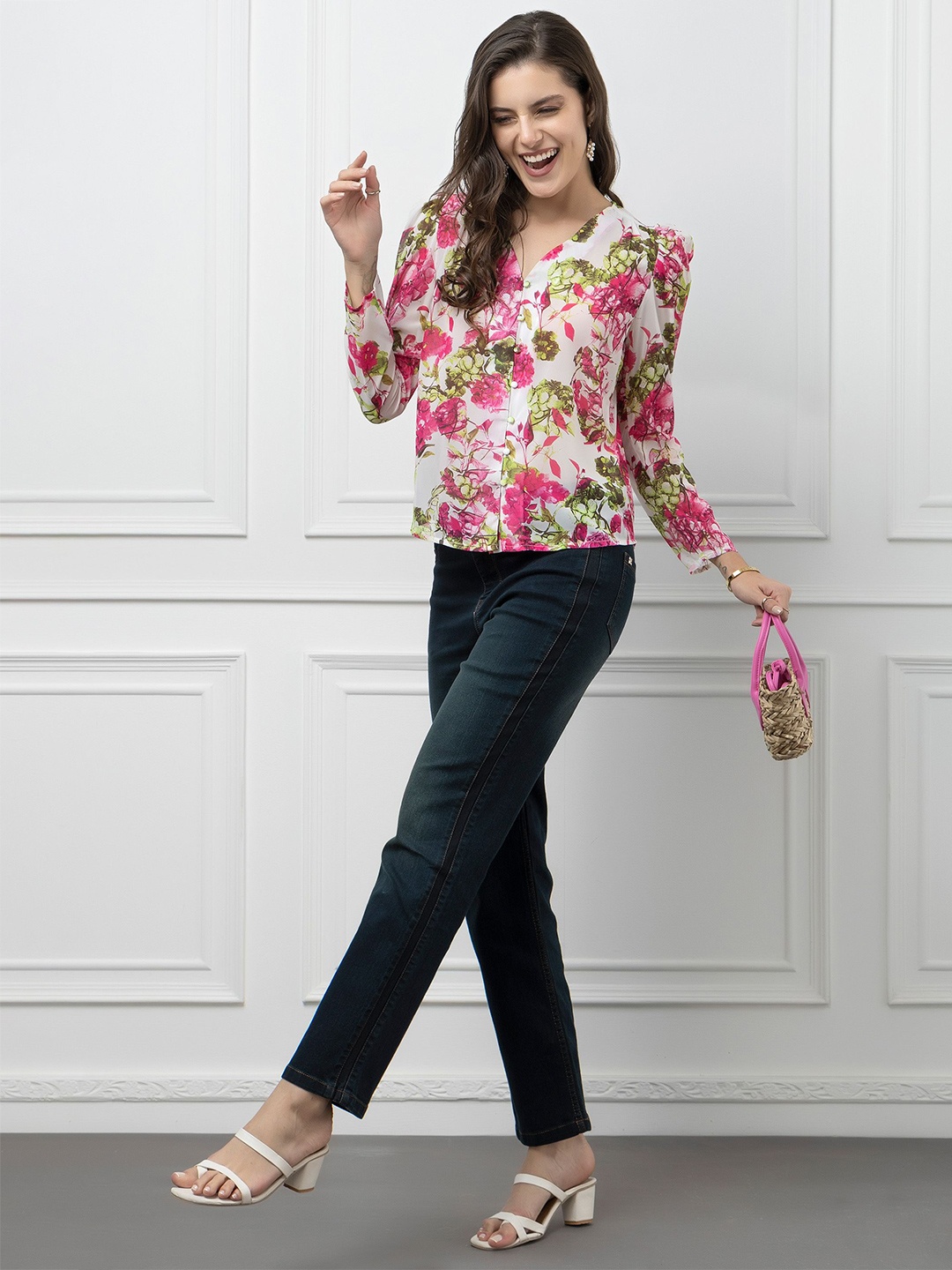 

Beatnik Georgette V Neck Long Sleeves Floral Print Top, Pink
