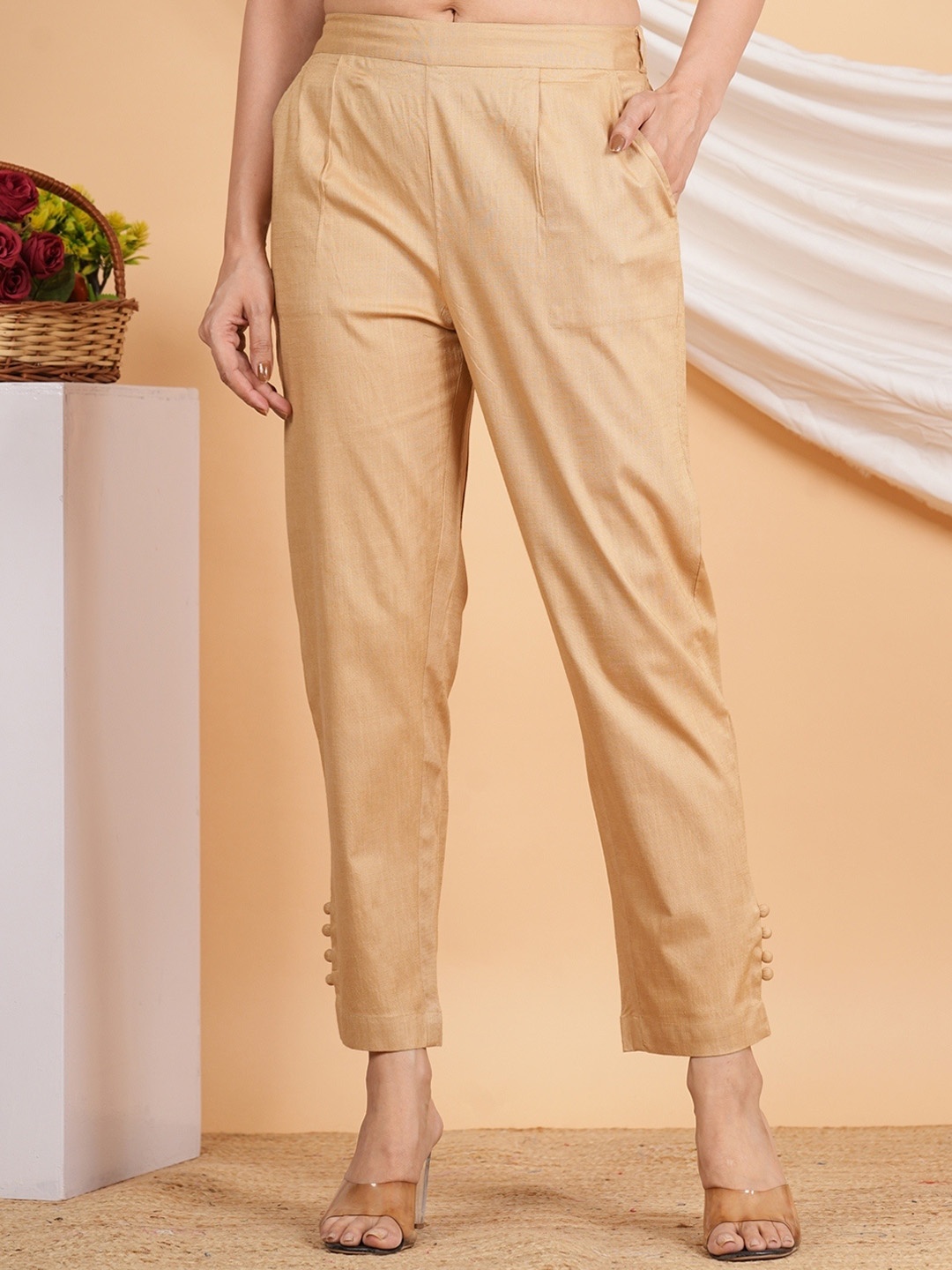 

YASH GALLERY Women Mid-Rise Peg Trousers, Beige