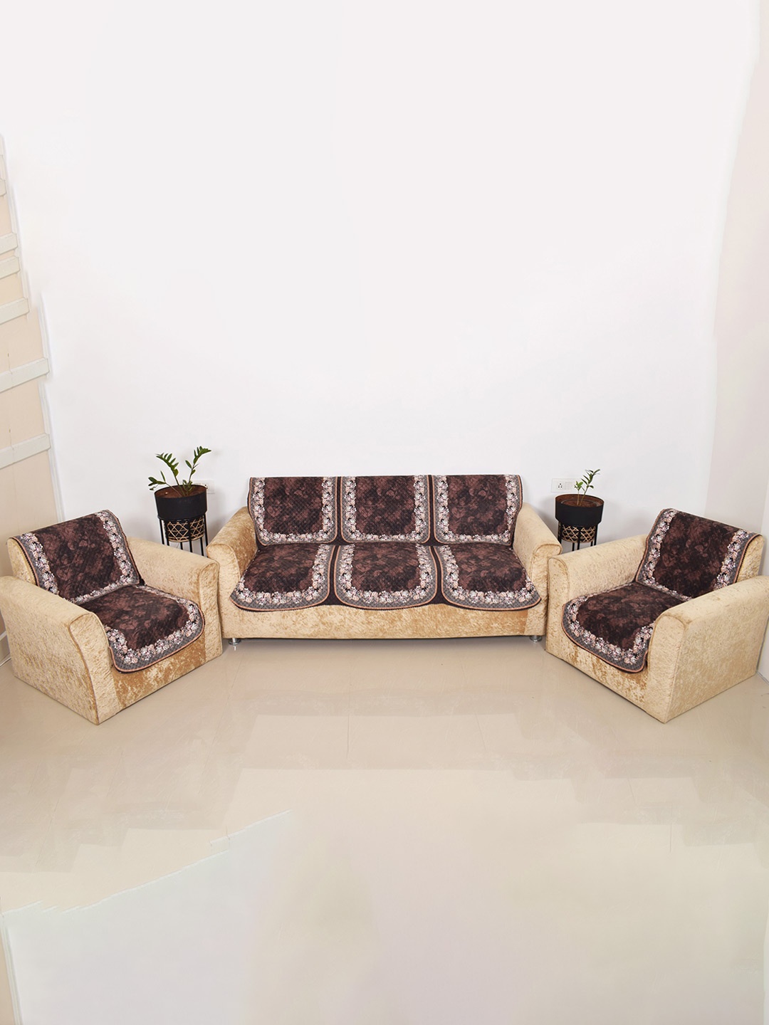 

BELLA TRUE Brown & White 6 Pieces Printed 5 Seater Sofa Covers