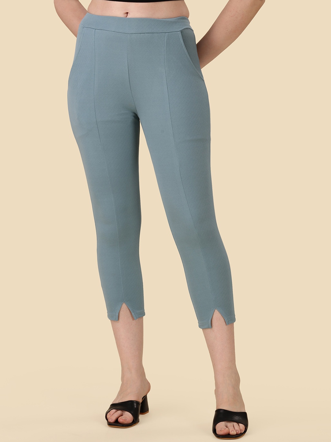 

KALINI Women Relaxed Mid-Rise Trouser, Grey