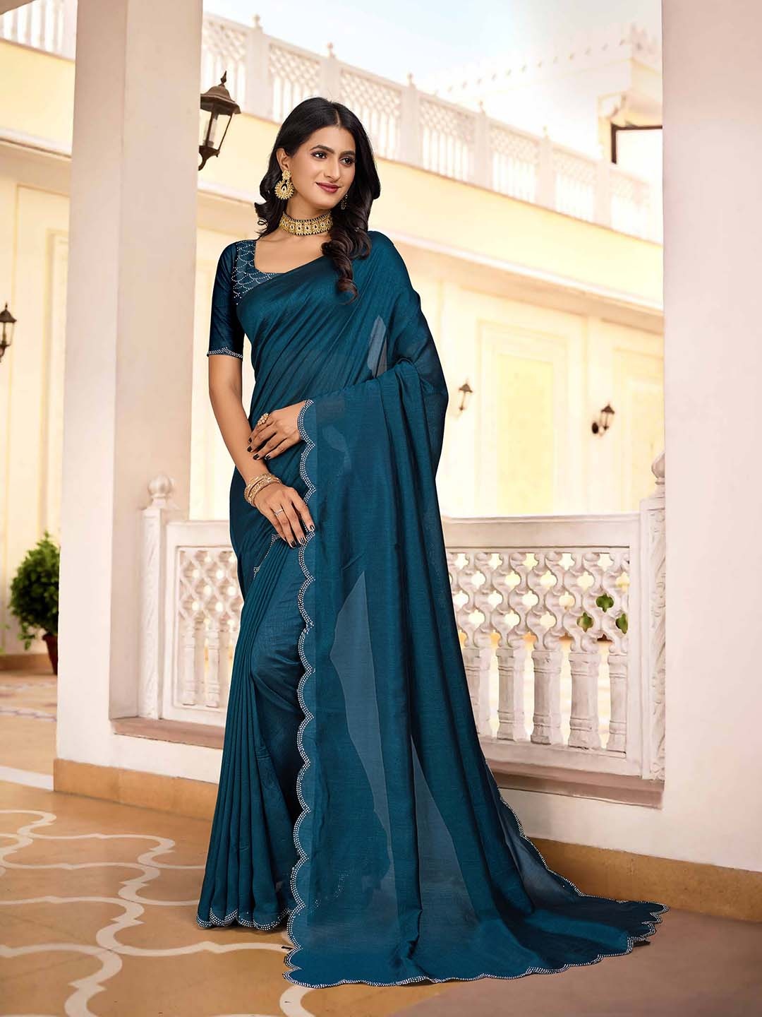 

Pionex Beads and Stones Silk Blend Block Print Saree, Turquoise blue