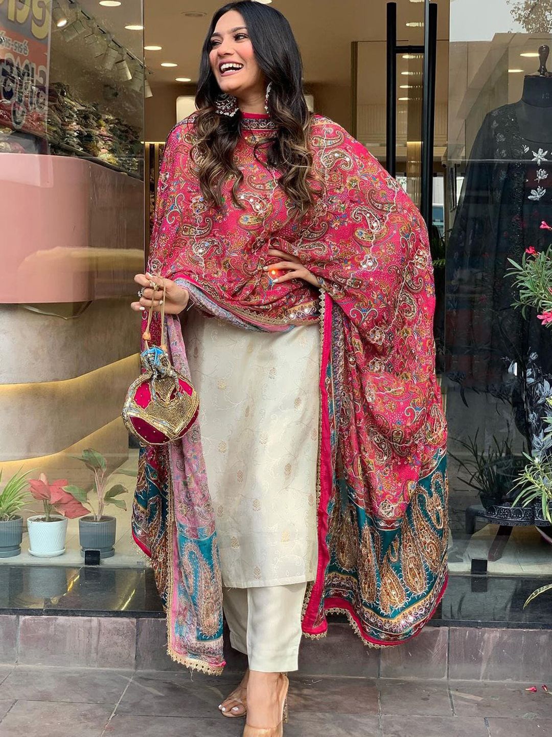 

KALINI Ethnic Motifs Embroidered Regular Kurta with Trouser & Dupatta, Off white