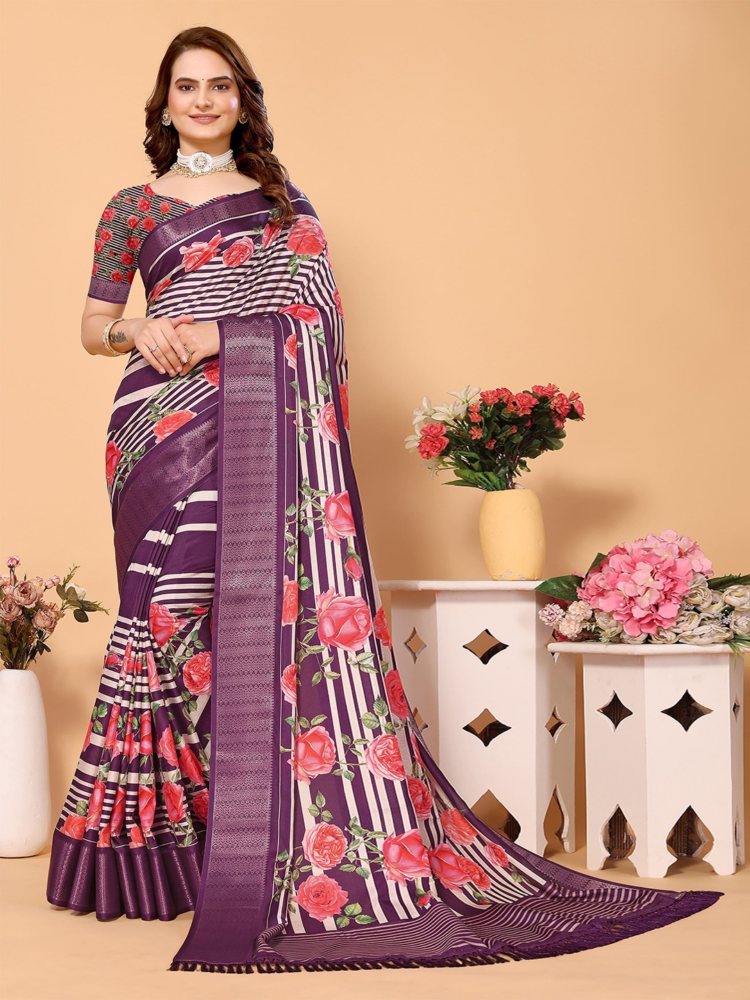 

ARYZE Floral Zari Silk Blend Saree, Purple