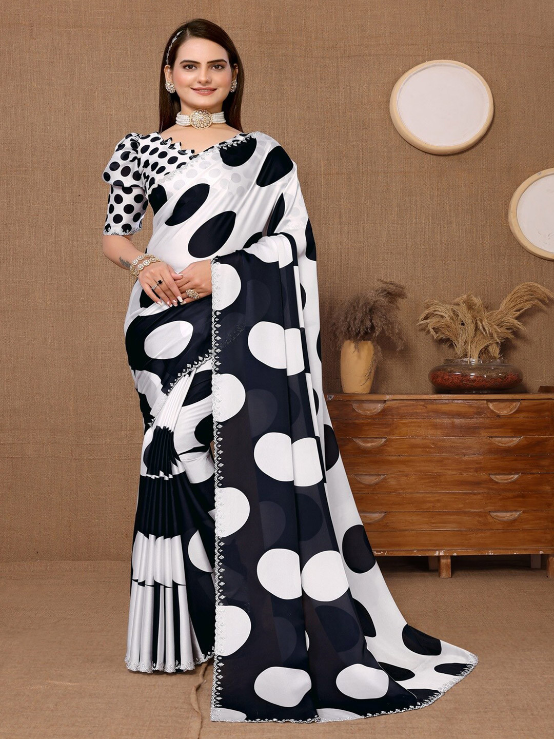 

ARYZE White & Black Geometric Print Bollywood Beads and Stones Satin Saree