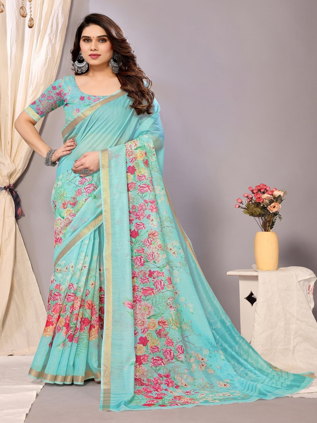 

ARYZE Floral Zari Silk Blend Saree, Blue