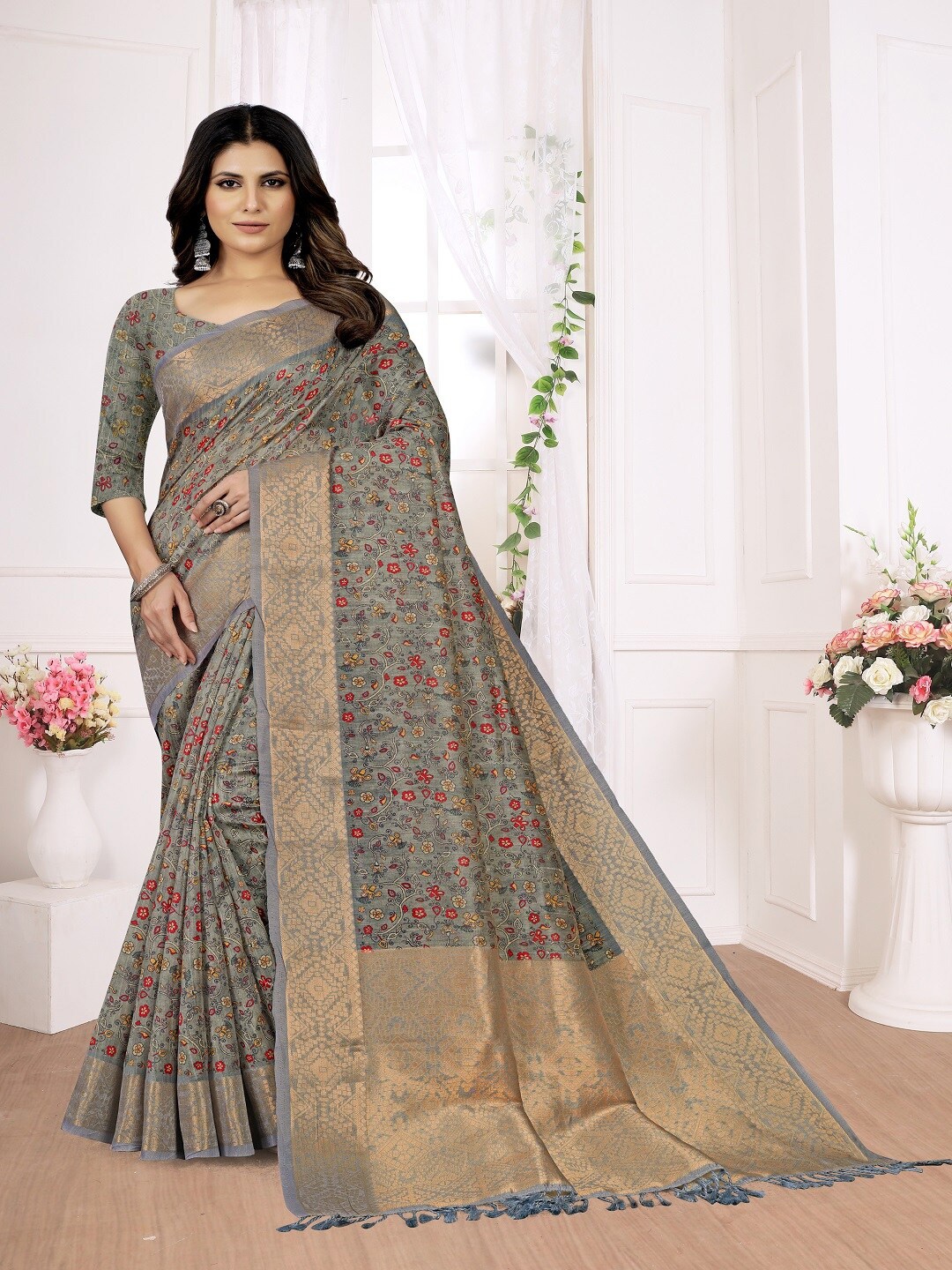 

ARYZE Floral Zari Silk Blend Saree, Grey