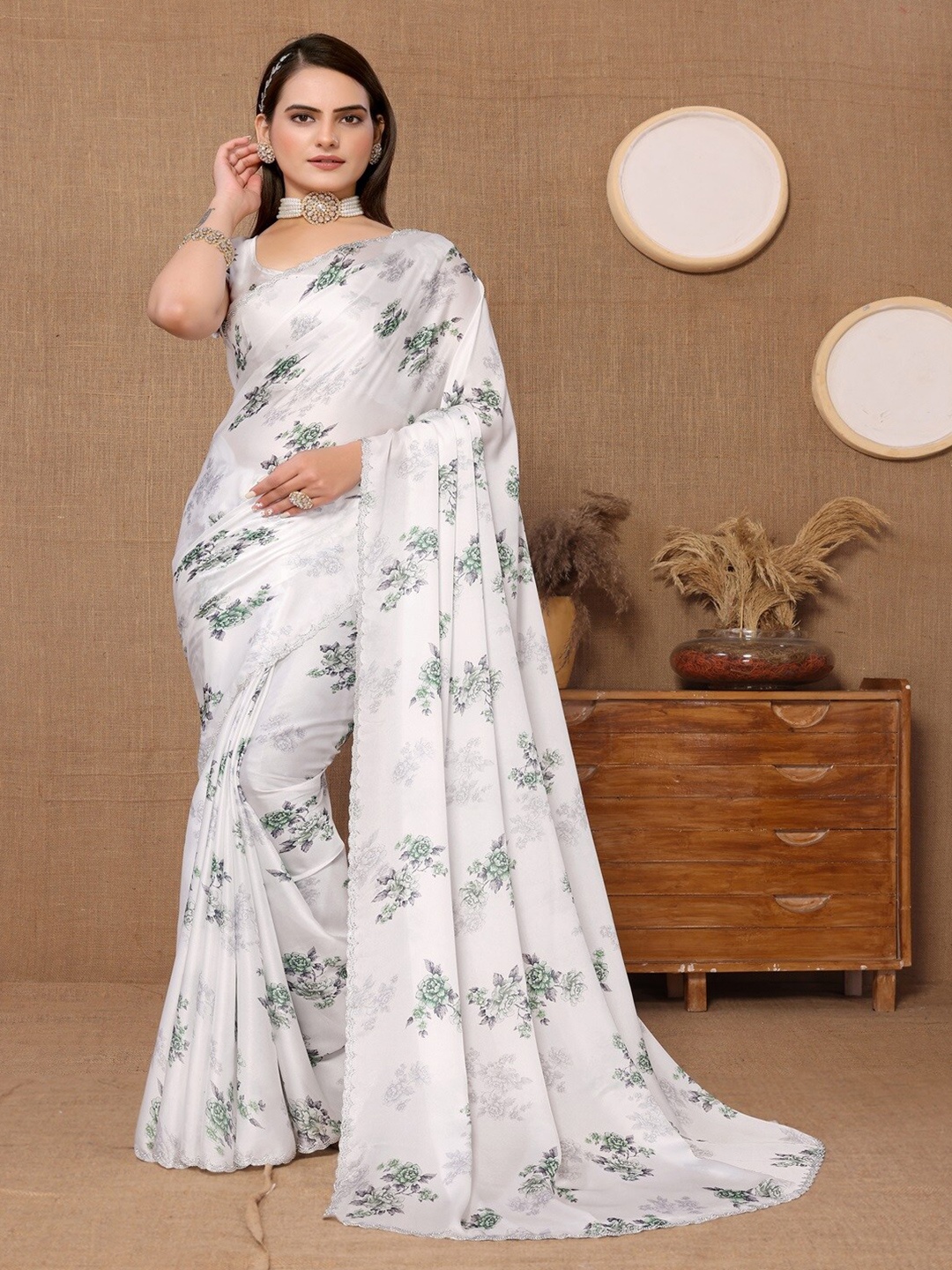 

ARYZE Floral Beads and Stones Satin Saree, Green