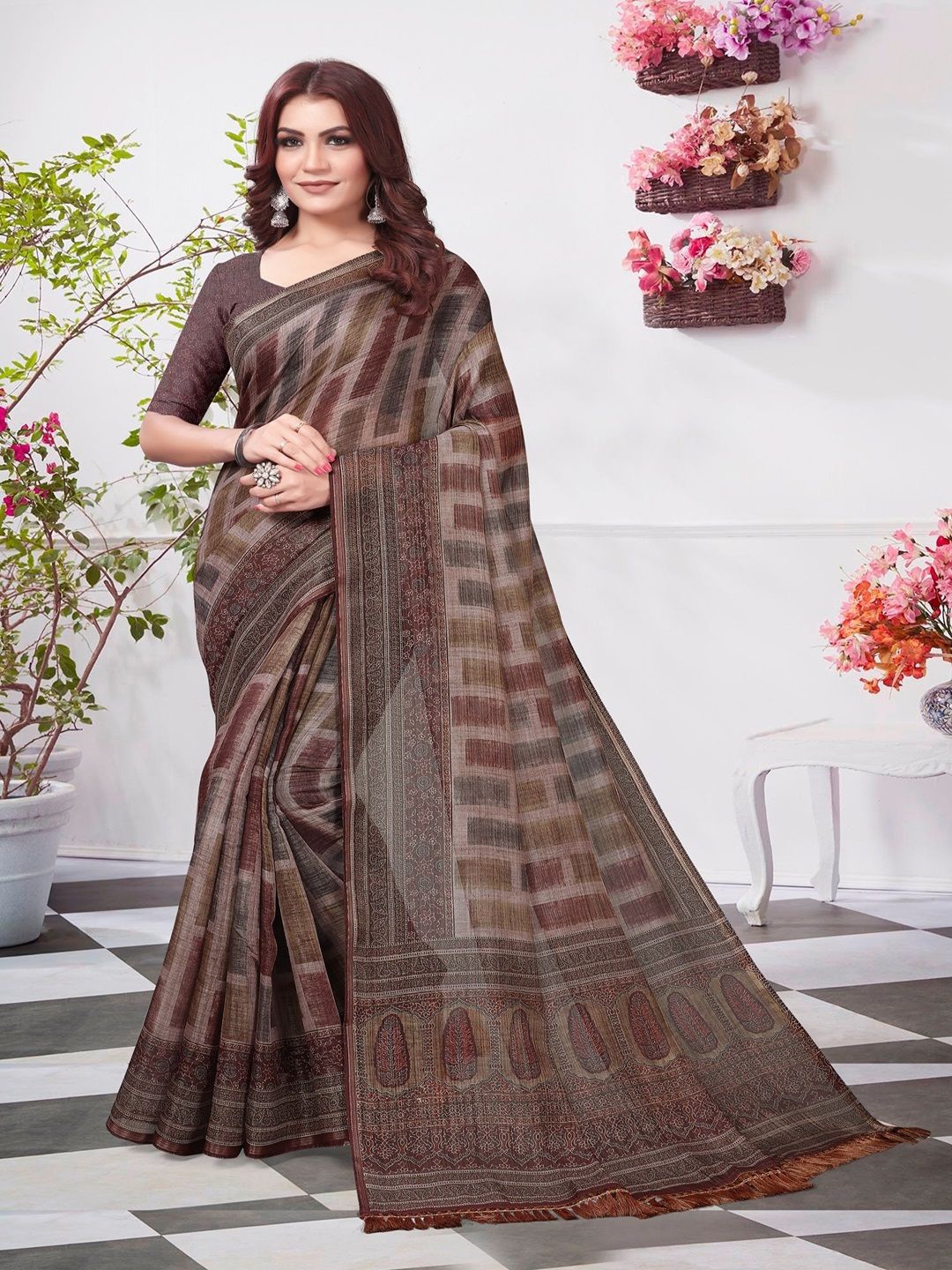 

ARYZE Art Silk Saree, Brown