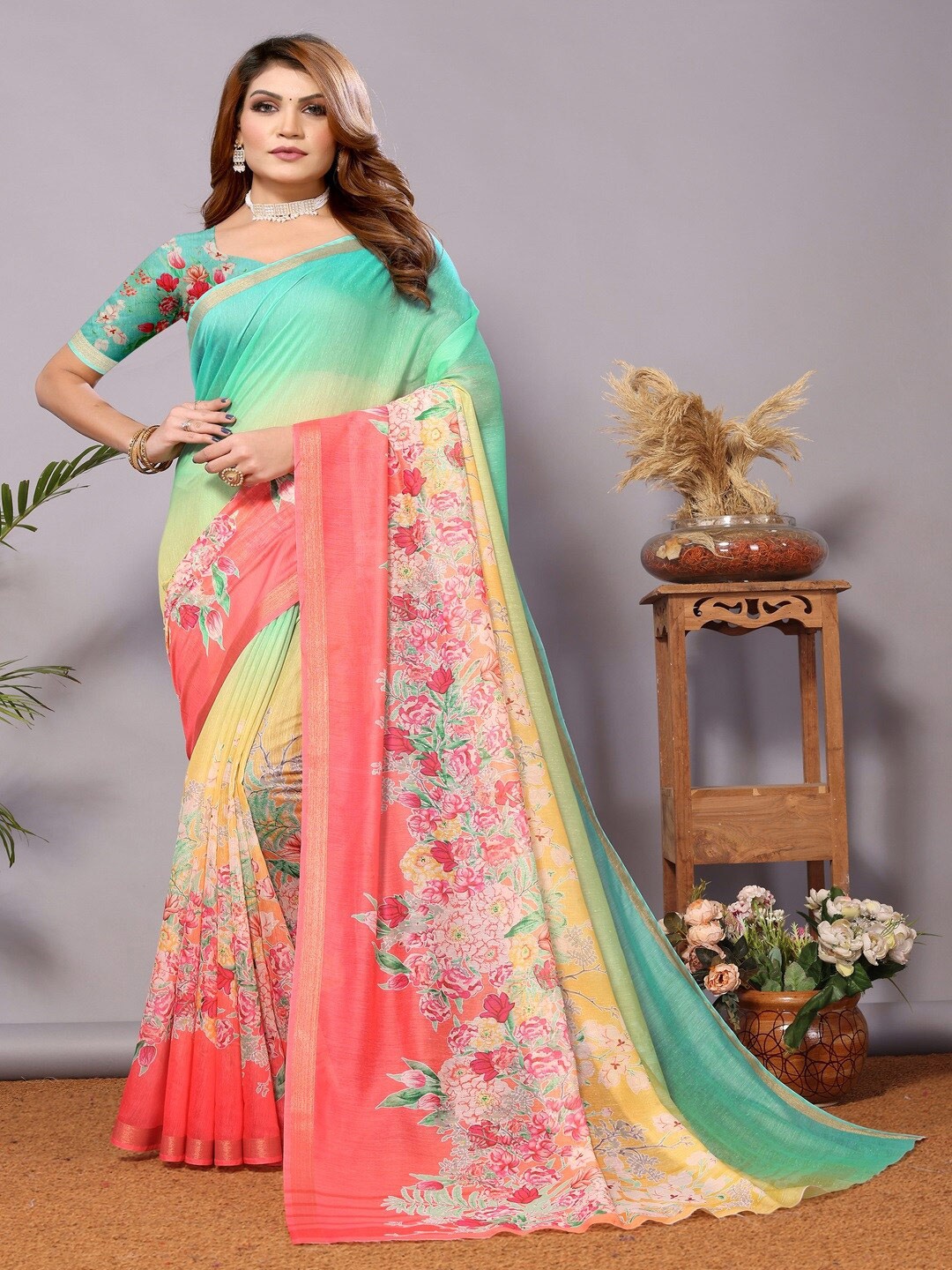 

ARYZE Floral Silk Blend Saree, Blue