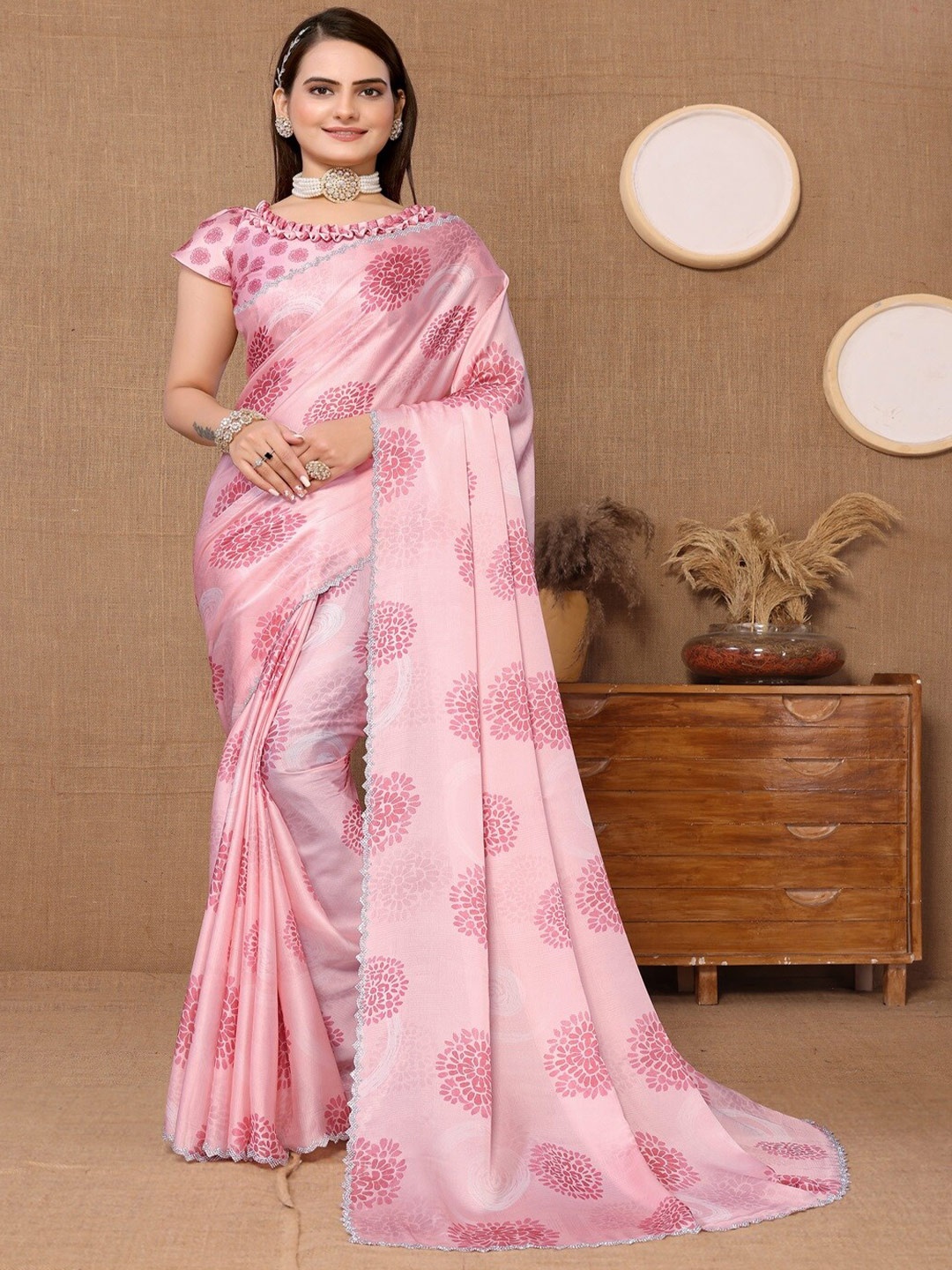 

ARYZE Floral Beads and Stones Satin Saree, Pink