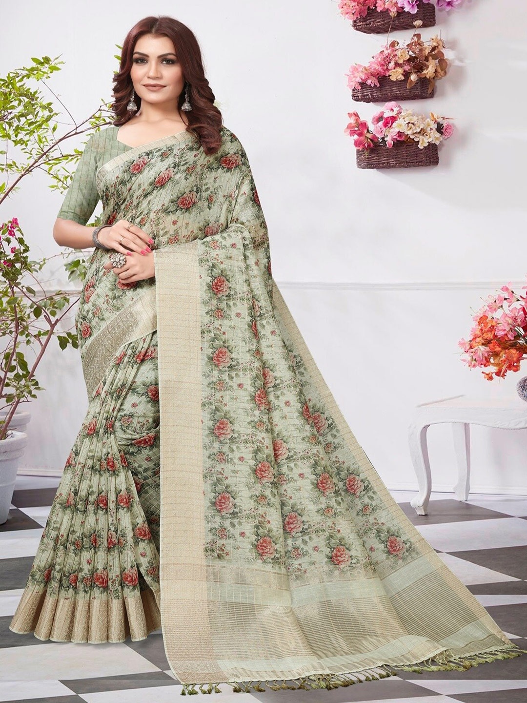 

ARYZE Floral Zari Silk Blend Saree, Green