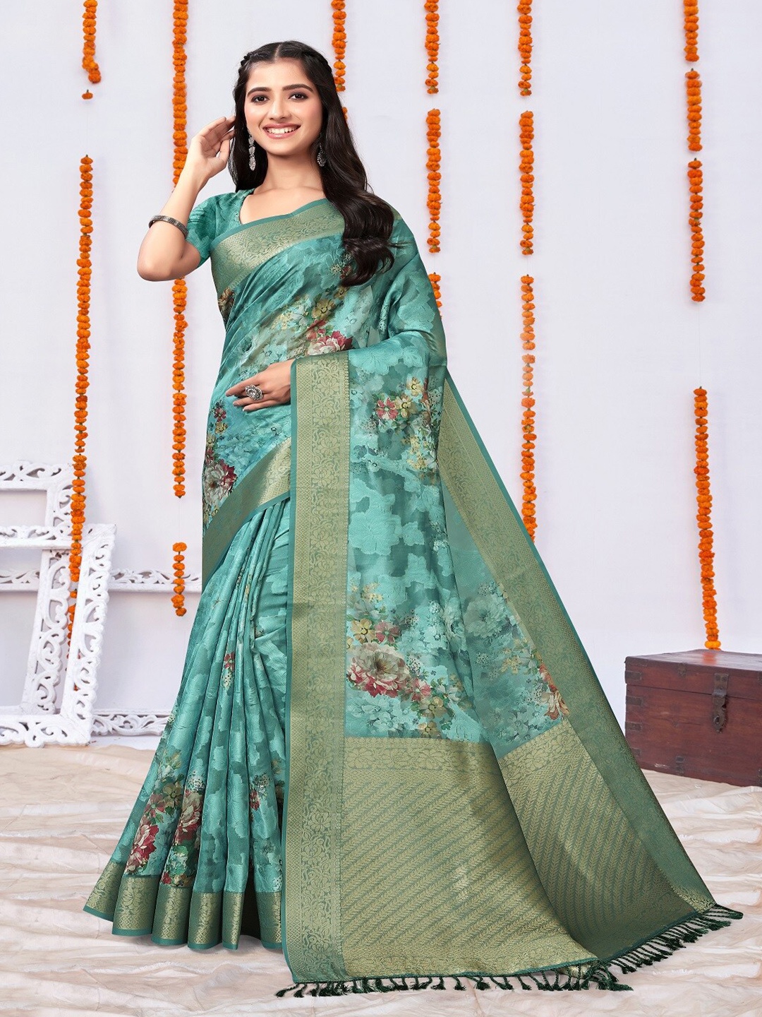 

ARYZE Woven Design Floral Zari Silk Blend Saree, Blue