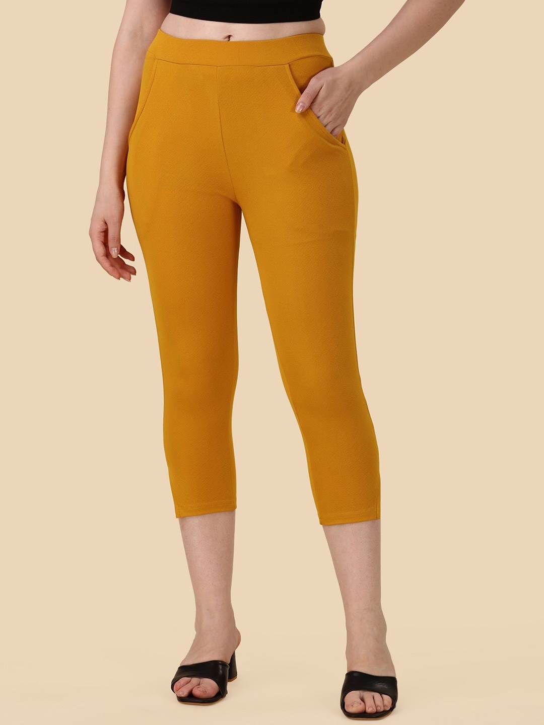 

KALINI Women Relaxed Trouser, Yellow