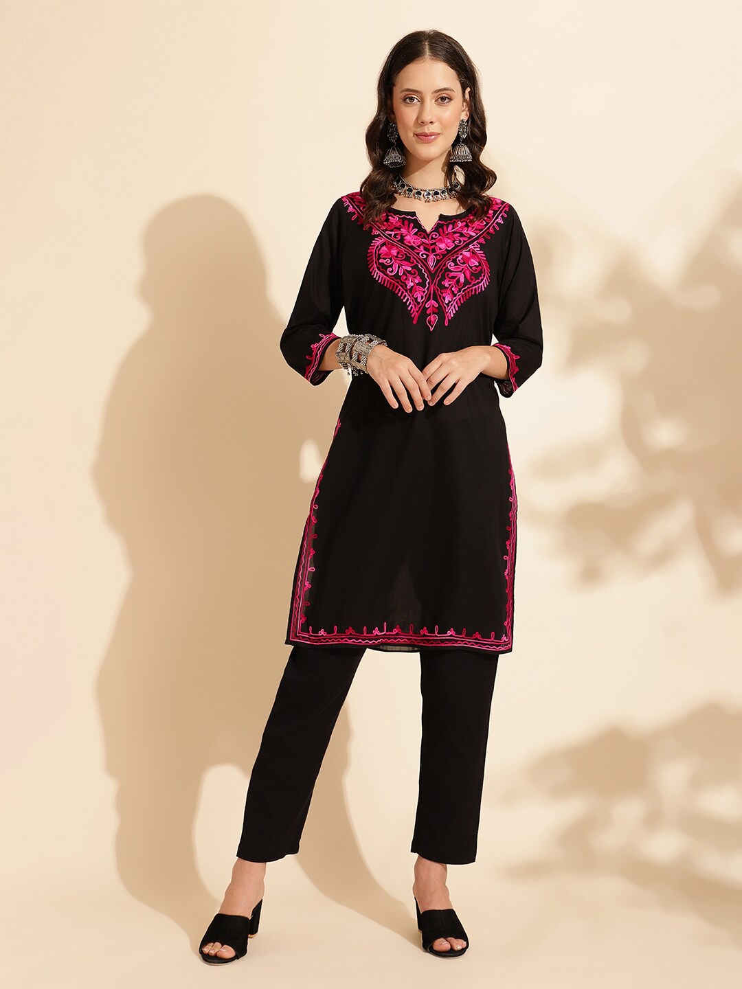 

KALINI Floral Embroidered Pure Cotton Straight Kurta, Black