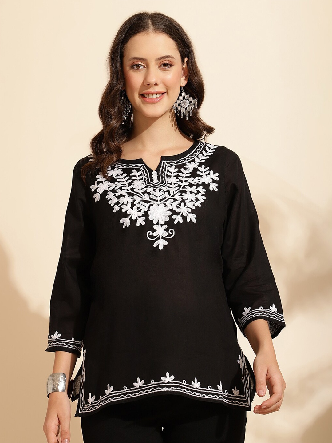 

KALINI Floral Embroidered Pure Cotton Kurti, Black