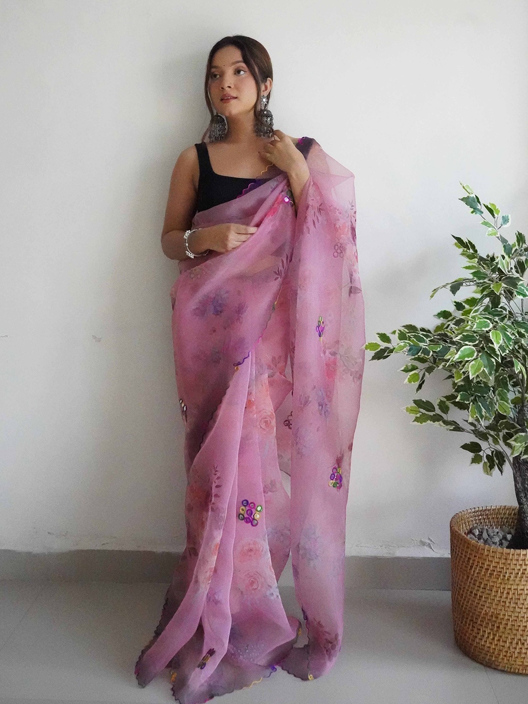 

SAREESBYCHIRAG Floral Embroidered Organza Saree, Pink