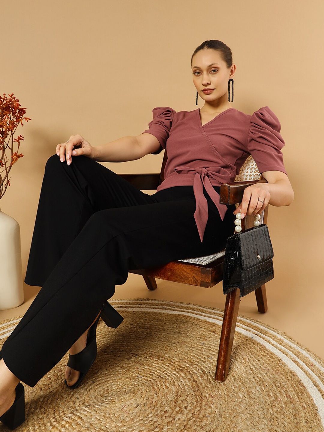 

WoowZerz V-Neck Puff Sleeves Tie-ups Crop Top, Burgundy