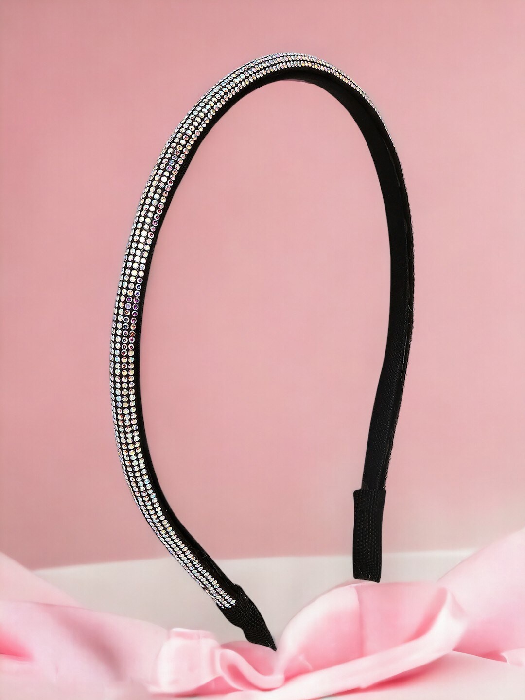 

OOMPH Embellished Fabric Hairband, Silver