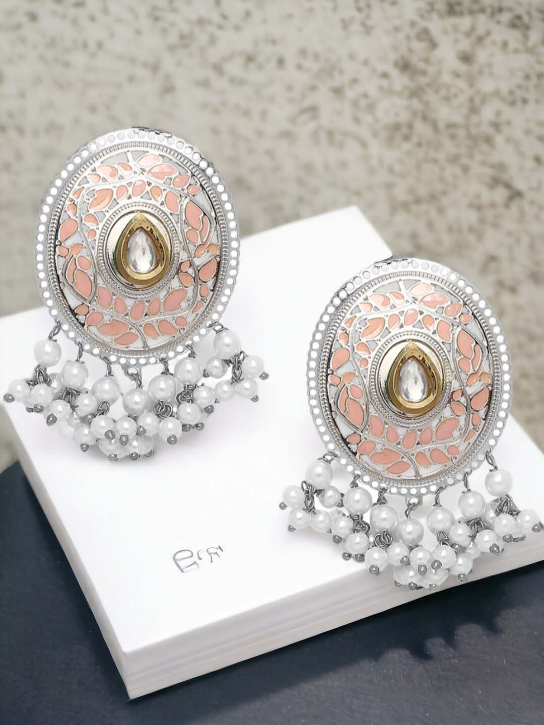 

OOMPH Oval Kundan Meenakari Drop Earrings, Pink