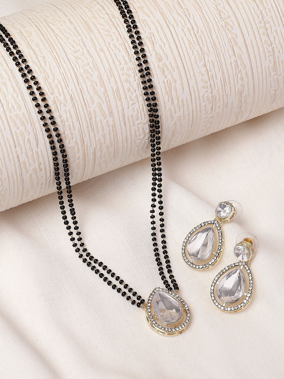 

OOMPH Cubic Zirconia Mangalsutra, Black
