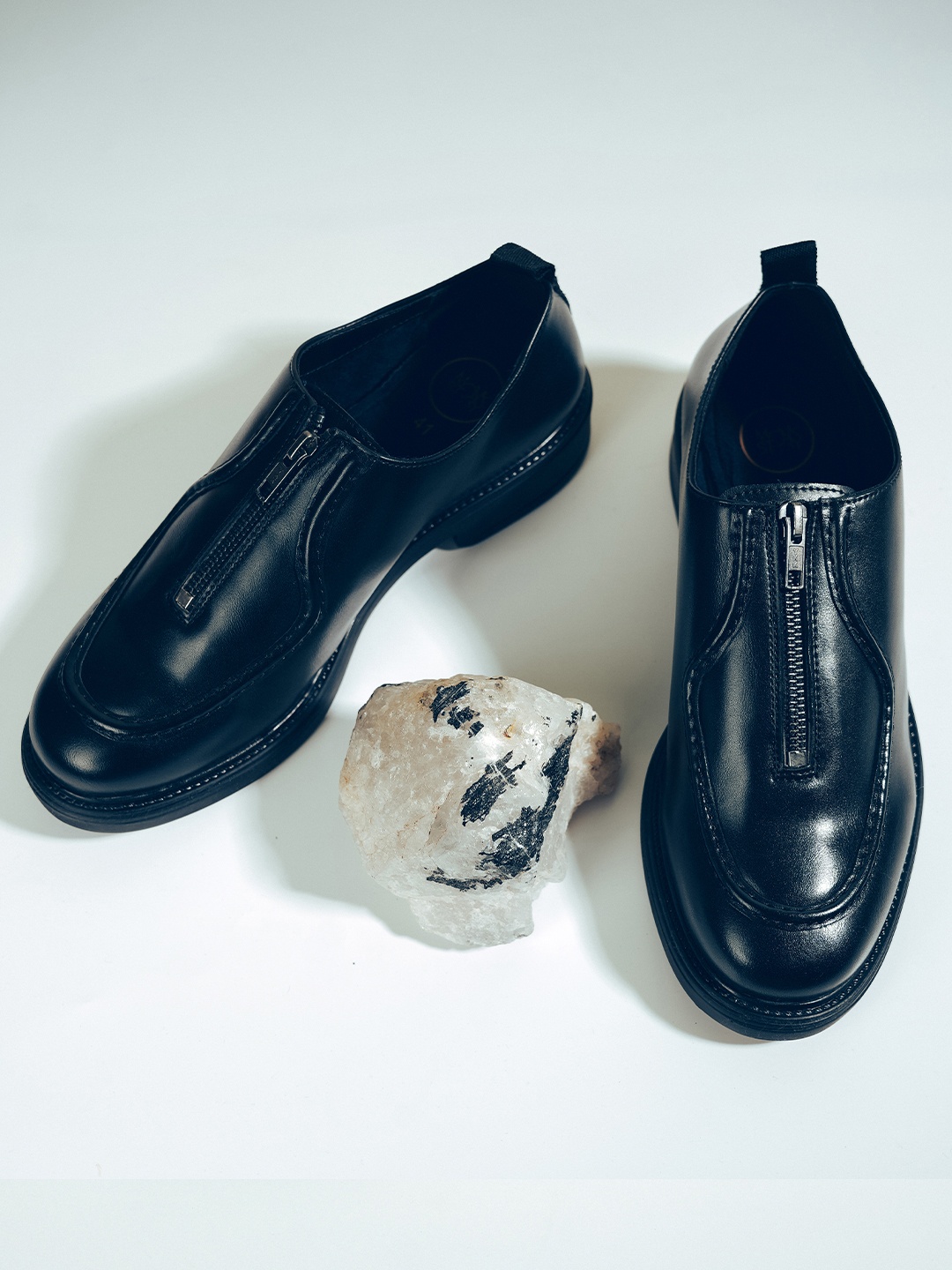 

MONKSTORY Men PU Core, Black