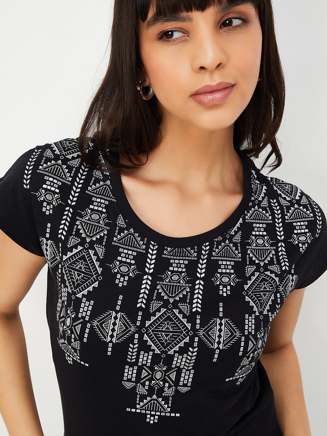 

max Women Printed Round Neck Cotton T-shirt, Black