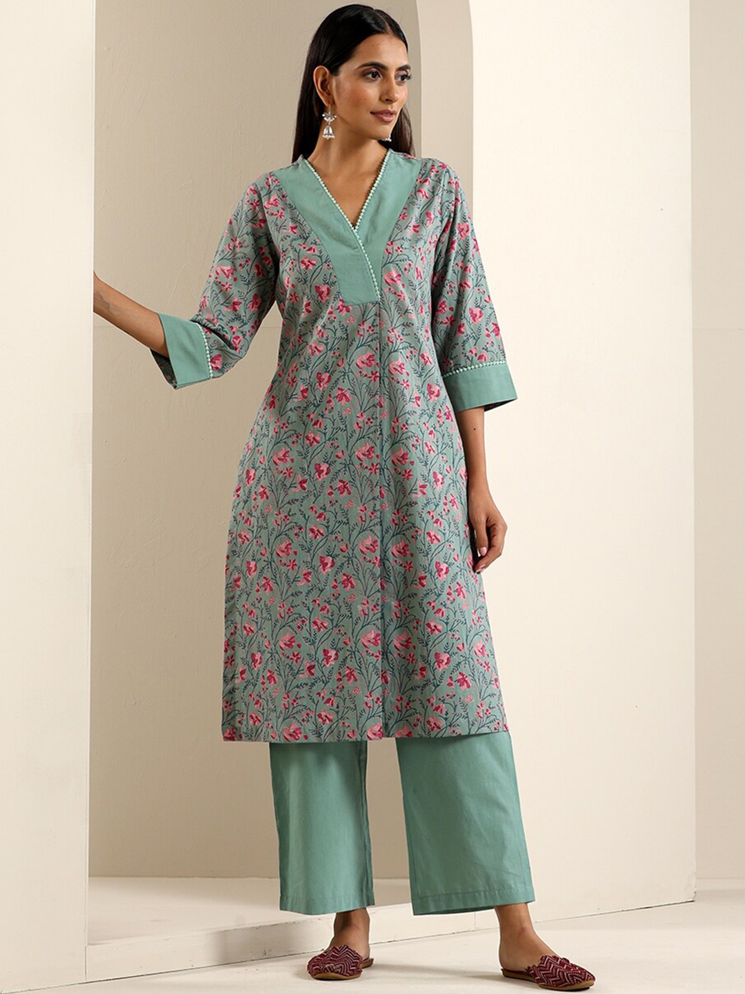 

indy Raaga Floral Printed Pure Cotton Straight Kurta With Palazzos, Blue
