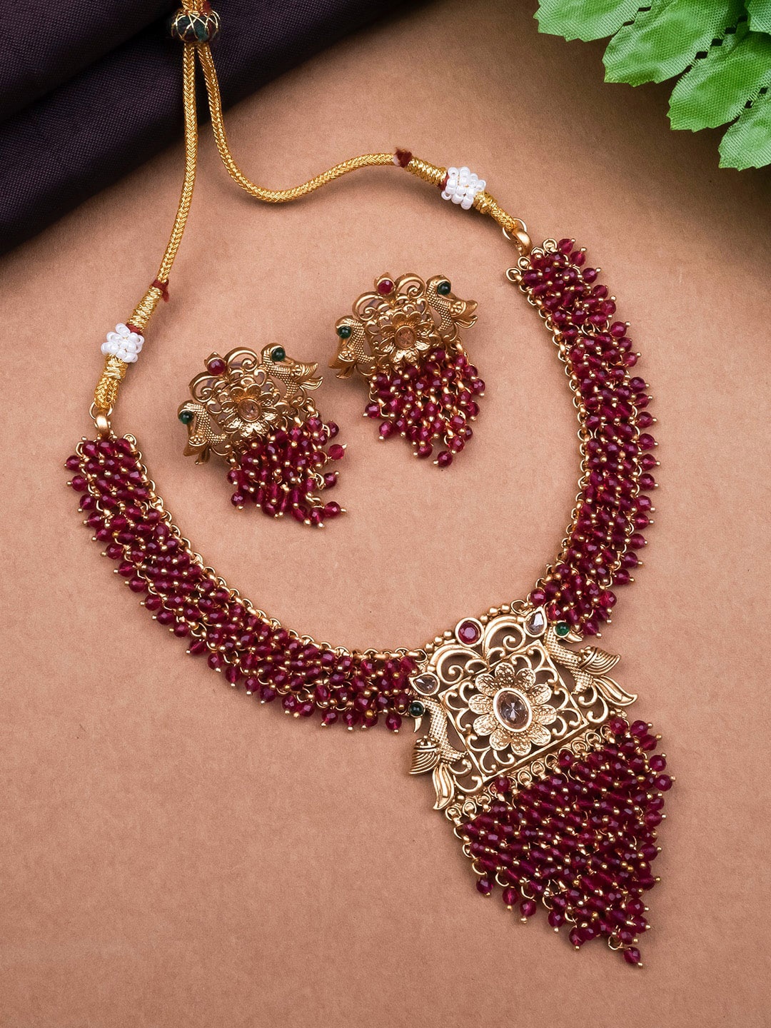 

StileAdda Gold-Plated Stones-Studded & Beaded Jewellery Set