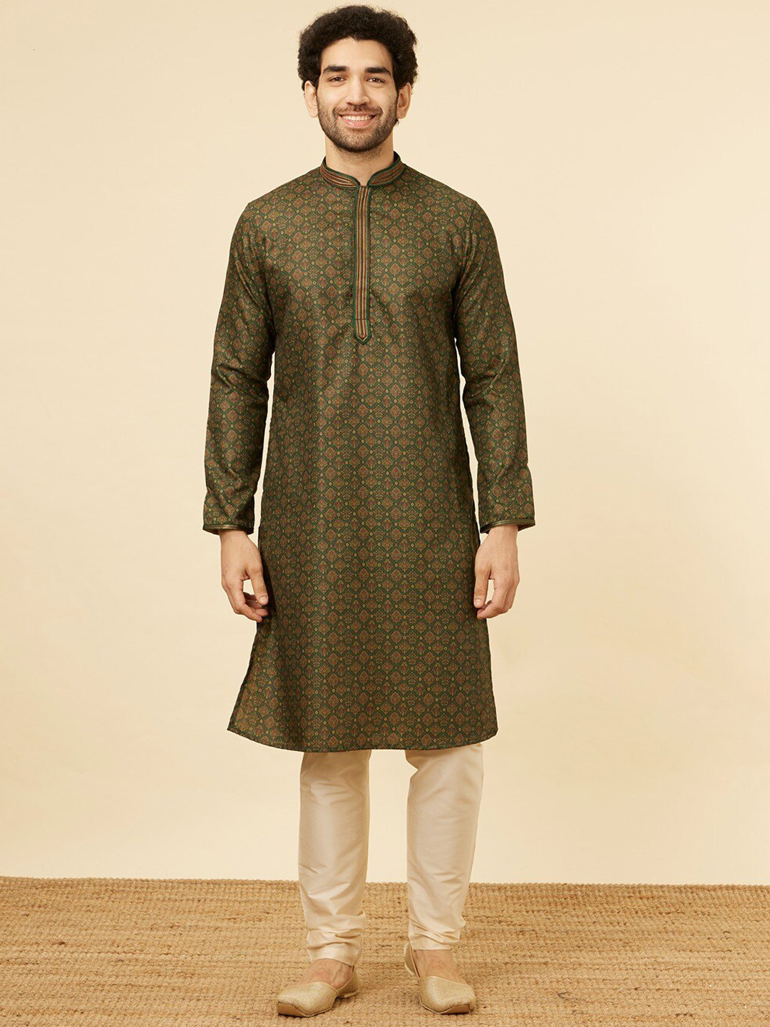 

Manyavar Mandarin Collar Printed Regular Straight Kurta with Pyjamas, Green