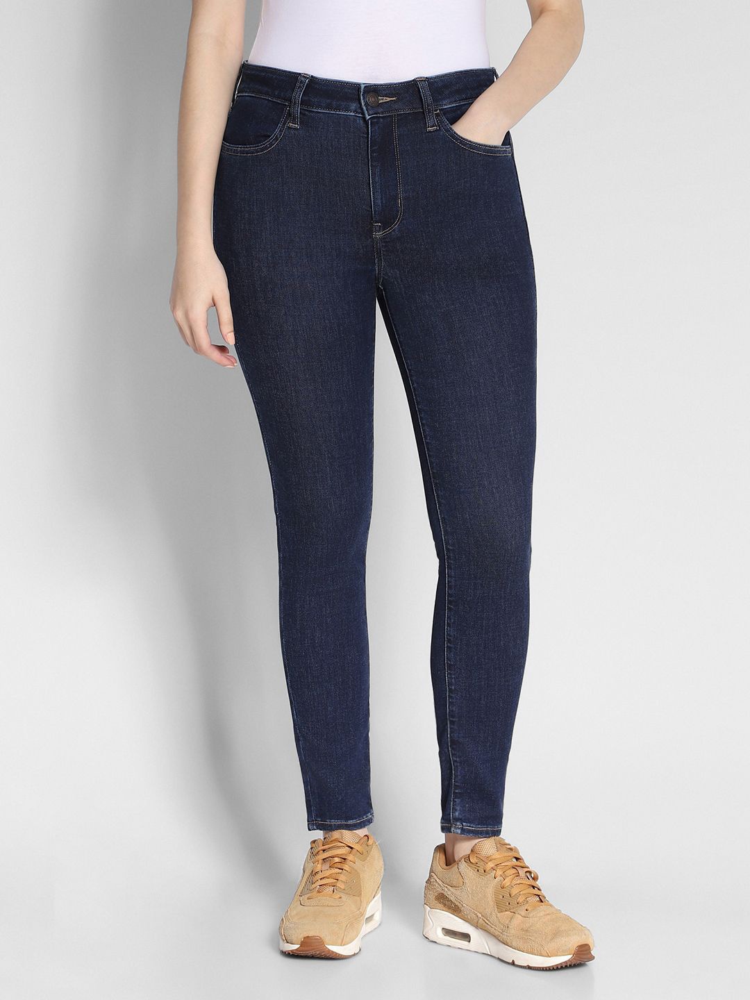 

AMERICAN EAGLE OUTFITTERS Women High-Waist Slim Fit Light Fade Jeans, Navy blue