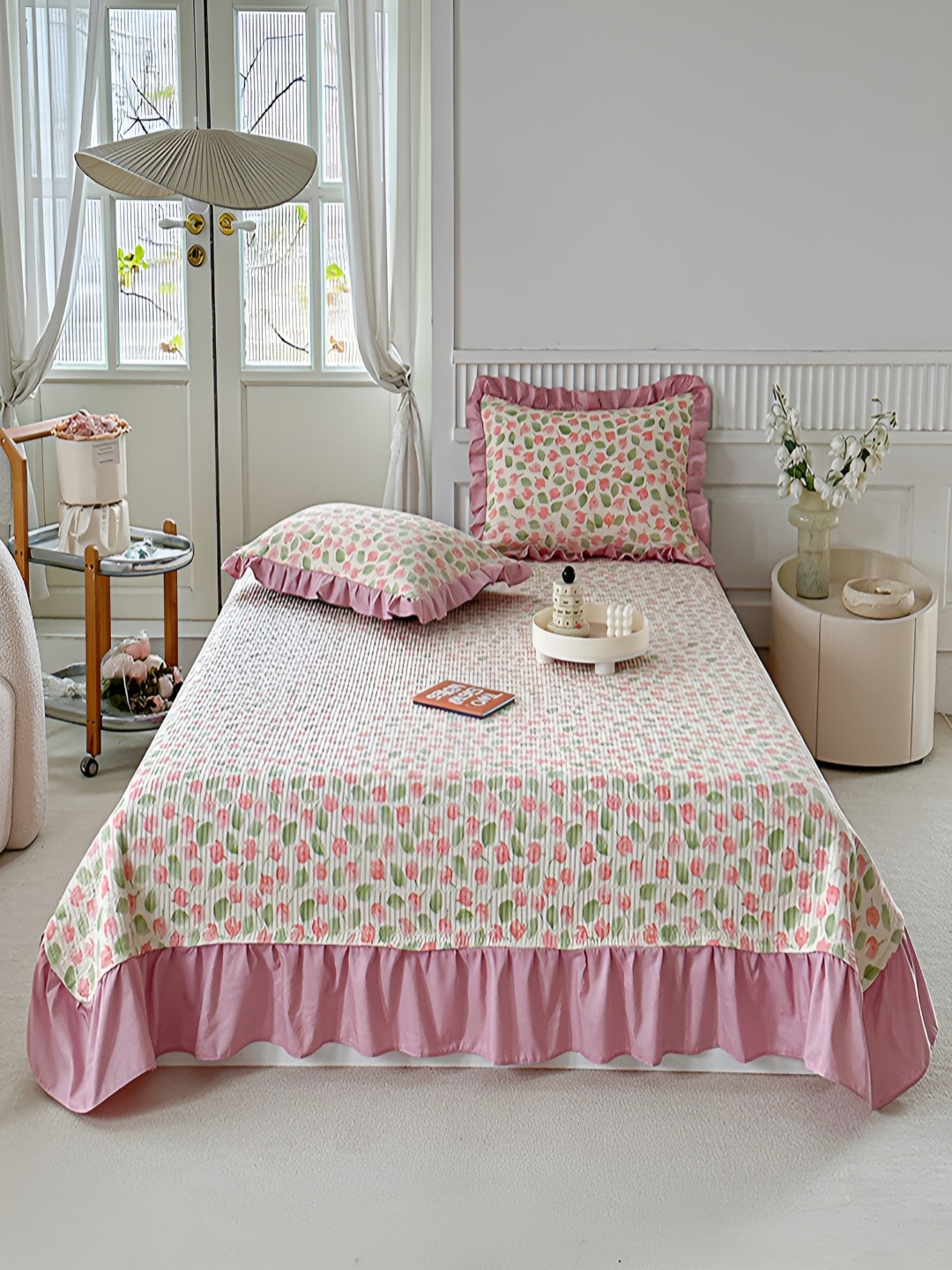 

JC HOME White & Green Floral Printed 162 TC Double King Bed Cover & 2 Pillow Covers