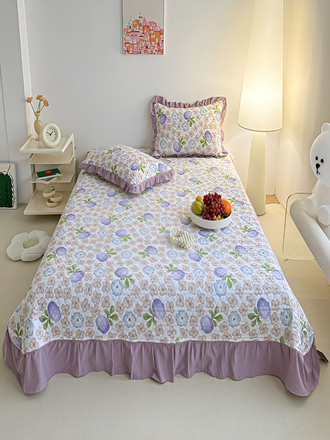 

JC HOME White & Lavender Floral 162 TC Double King Bed Cover With 2 Pillow Covers