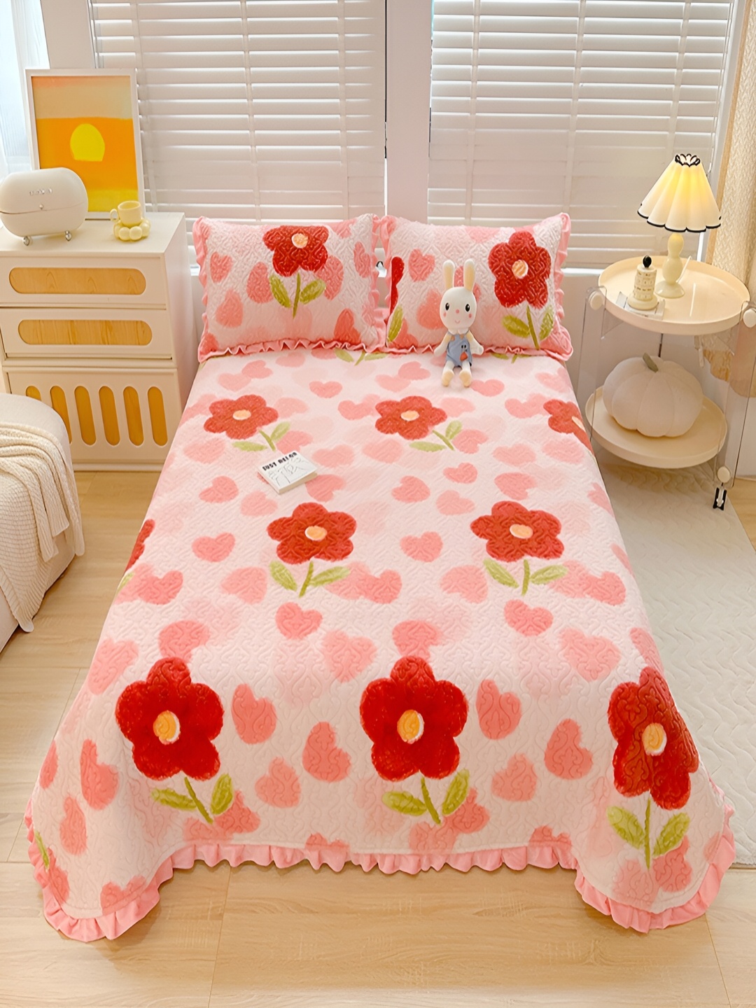 

JC HOME White & Red 3 Pieces Floral Printed Double King Bed Cover & Pillow Covers