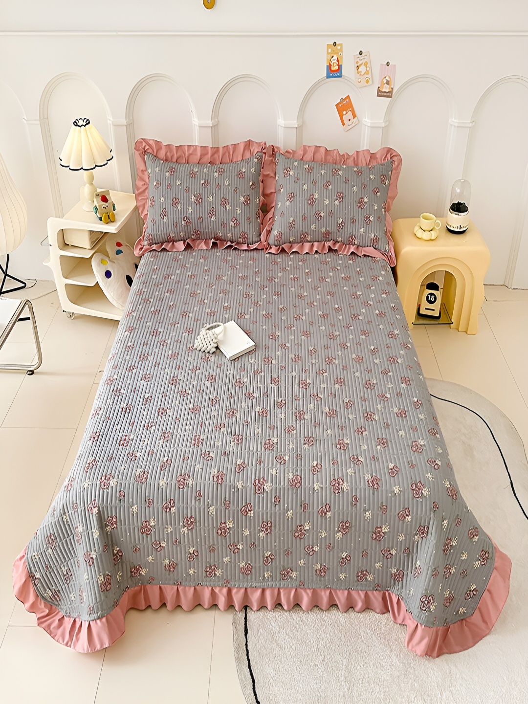 

JC HOME Grey & American Brown Printed 162TC Double King Bed Cover With 2 Pillow Cov