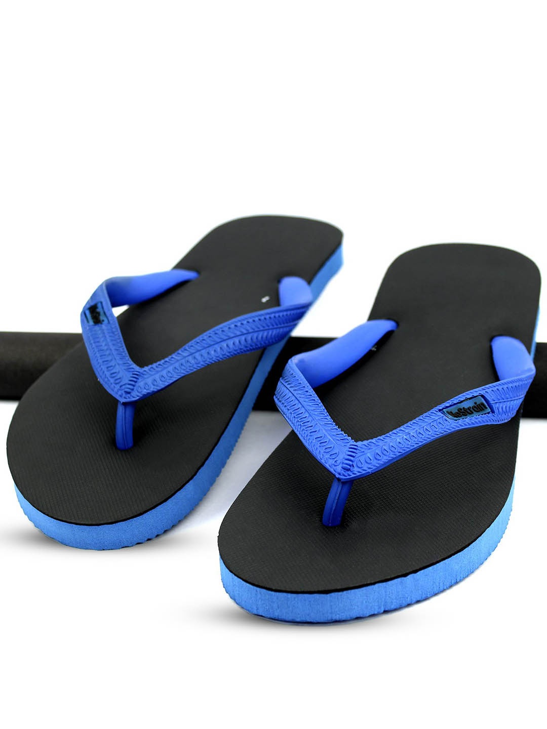 

NoStrain Men Thong Flip-Flops, Black