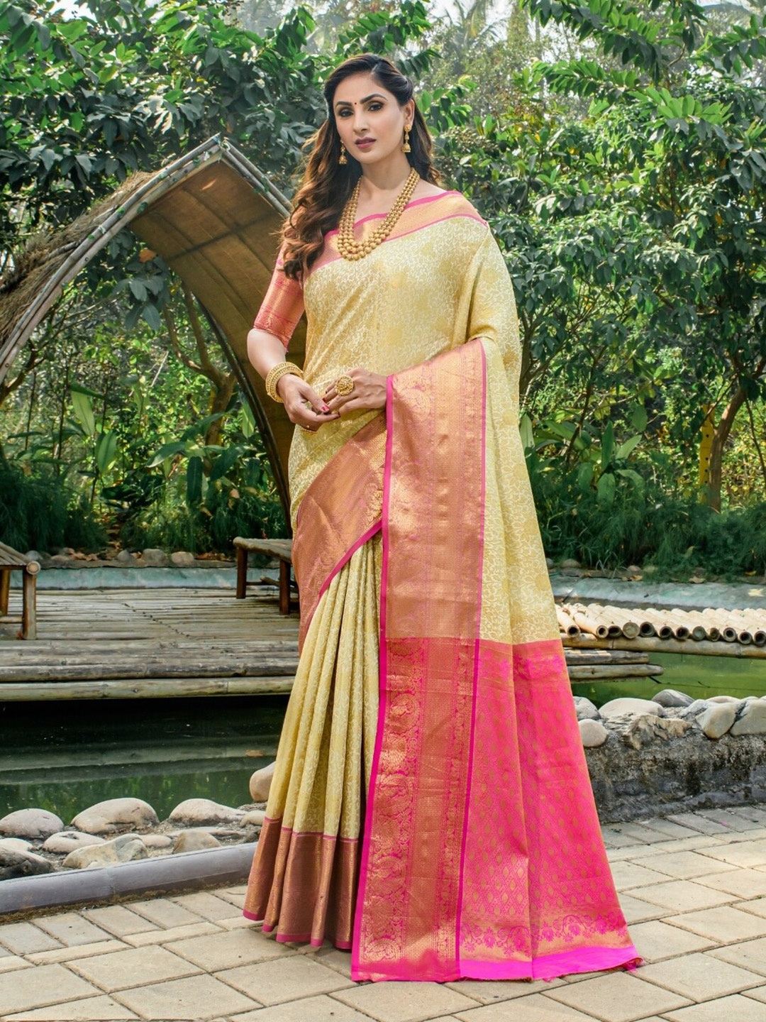 

SGF11 Woven Design Zari Art Silk Kanjeevaram Saree, Off white