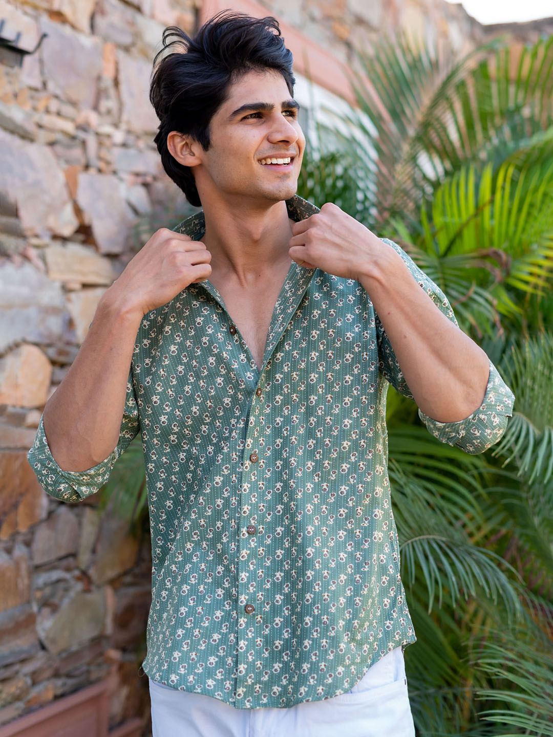

Shasak Men Classic Opaque Printed Casual Shirt, Green