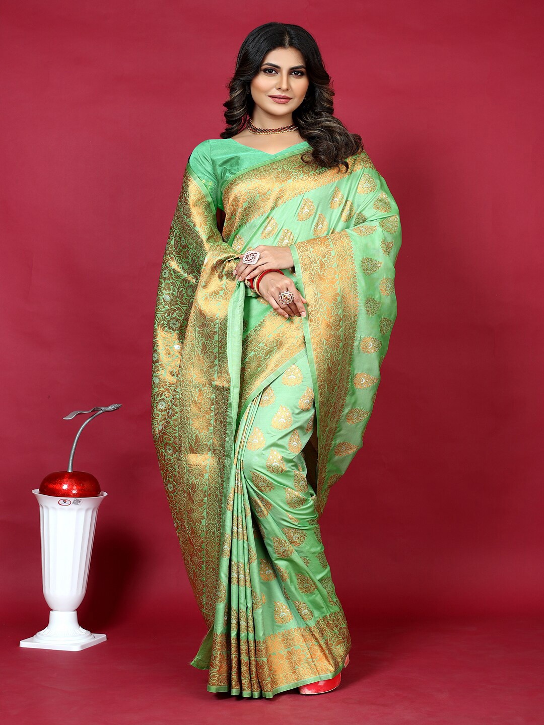 

SGF11 Woven Design Zari Art Silk Kanjeevaram Saree, Green