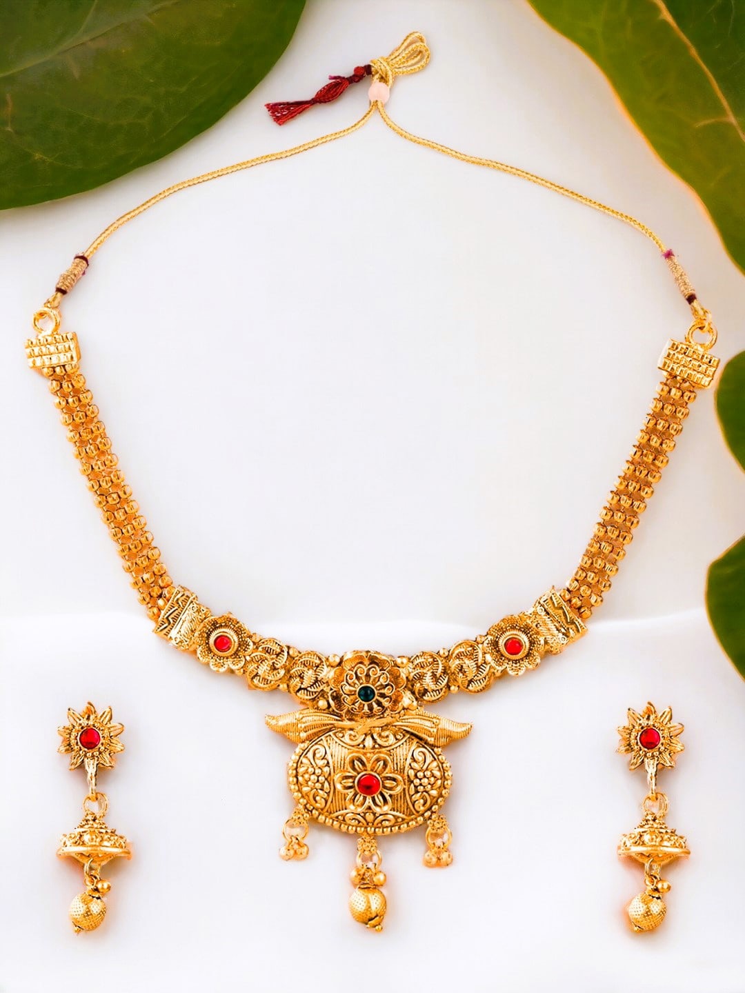 

FEMMIBELLA Gold-Plated Artificial Stones Studded & Pearls Beaded Floral Jewellery Set