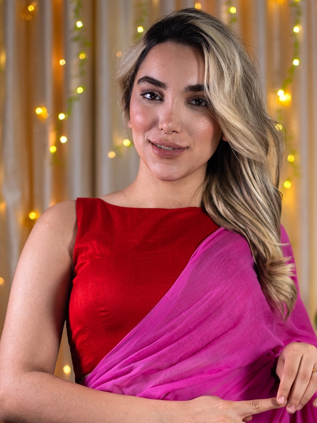 

I LOVE SAREES Boat Neck Padded Silk Saree Blouse, Red