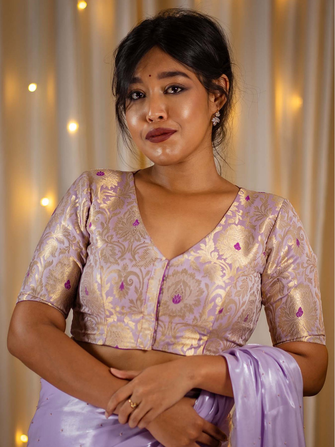 

I LOVE SAREES Woven Design V-Neck Brocade Banarasi Saree Blouse, Lavender