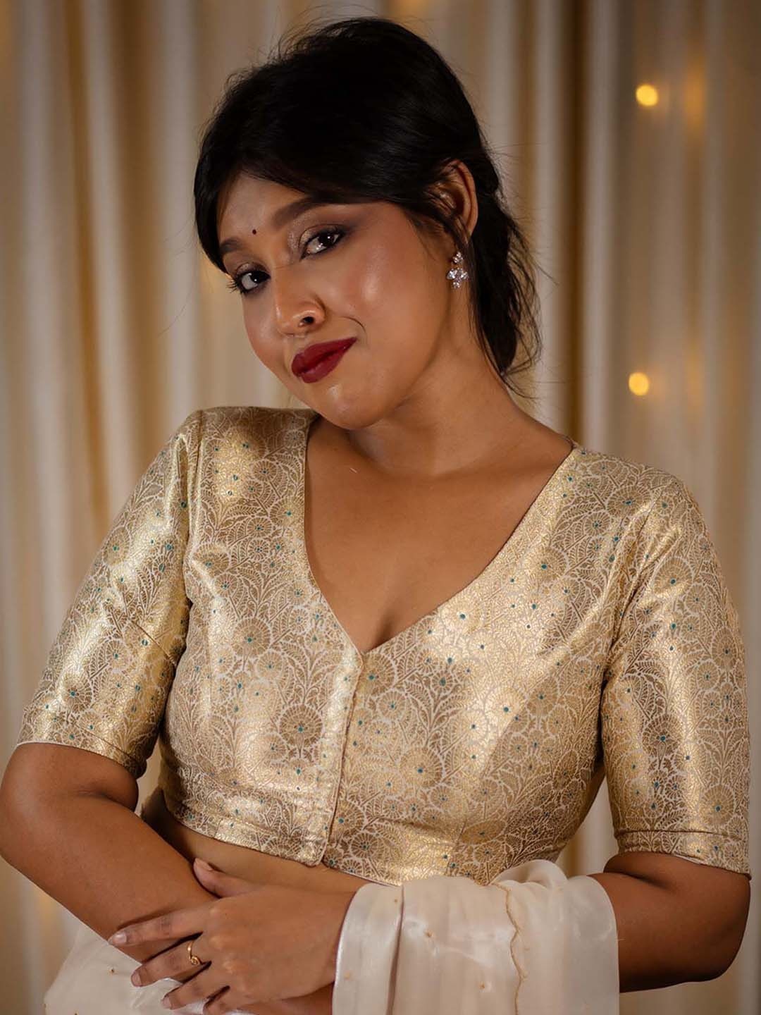 

I LOVE SAREES Woven Design Padded Readymade Saree Blouse, Beige