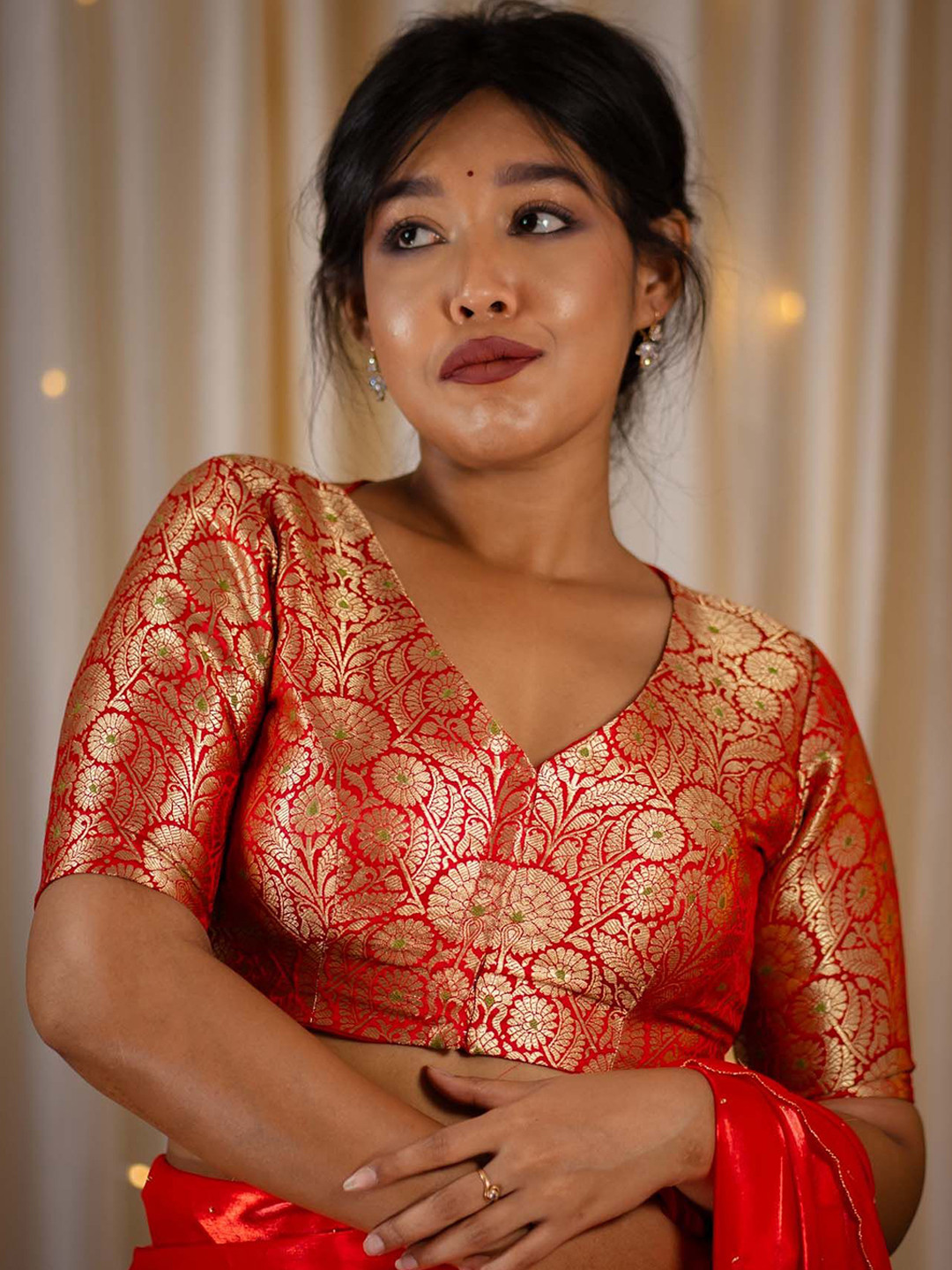 

I LOVE SAREES Floral Woven V-Neck Banarasi Saree Blouse, Red