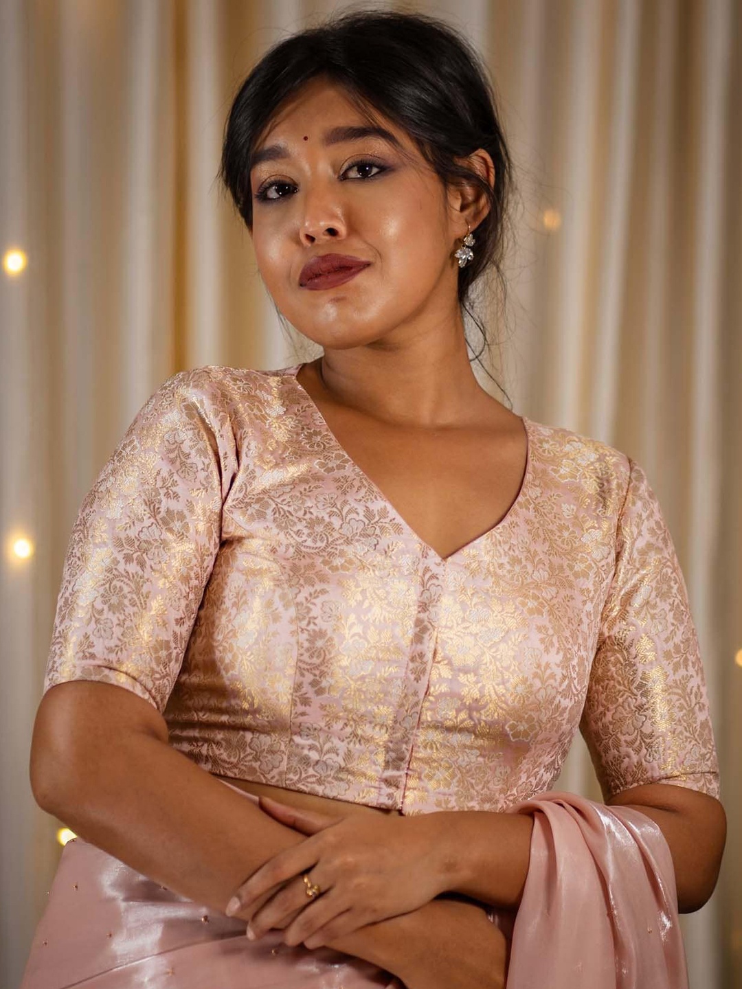 

I LOVE SAREES Woven Saree Blouse, Pink
