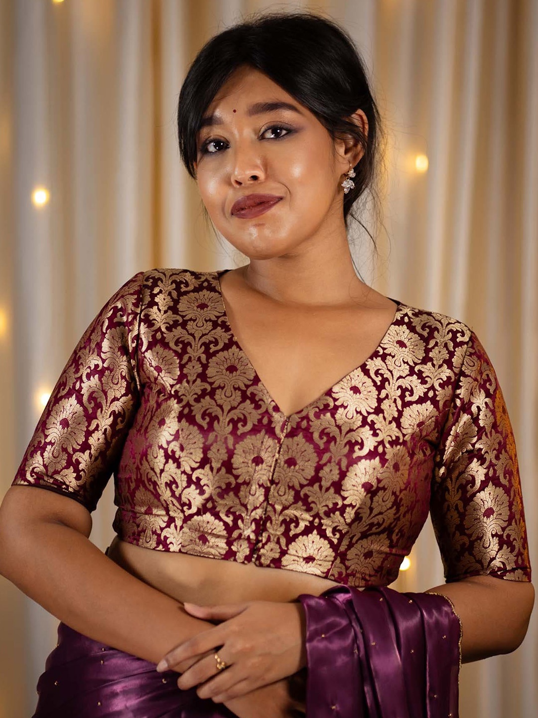

I LOVE SAREES Woven Design V-Neck Silk Banarasi Saree Blouse, Maroon