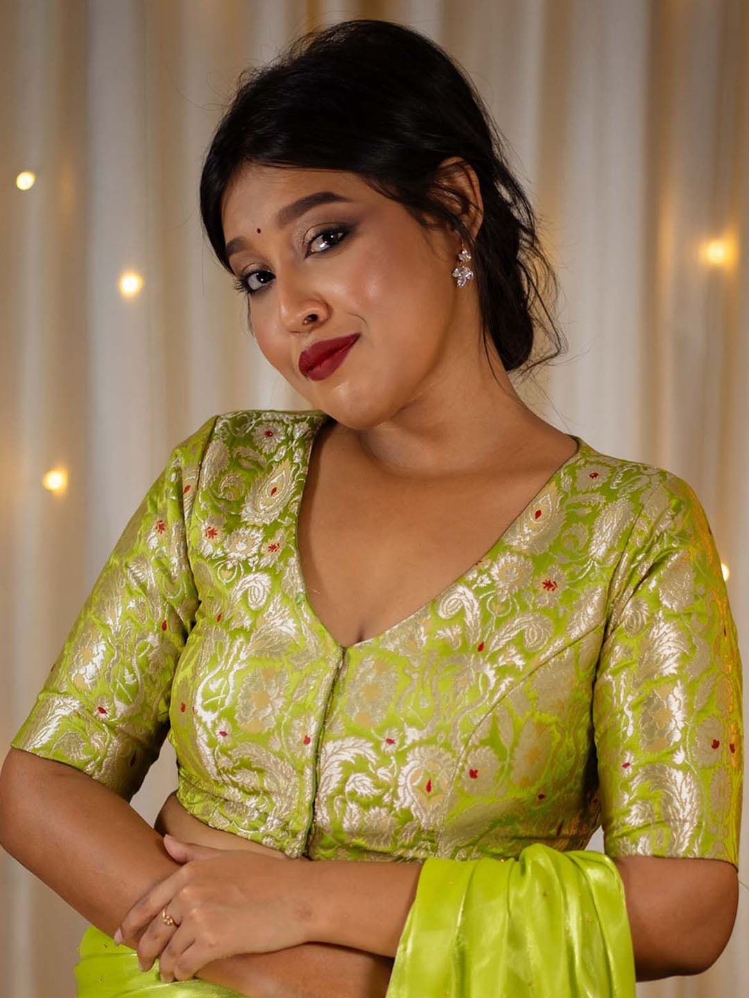 

I LOVE SAREES Ethnic Motifs Woven Design Saree Blouse, Green