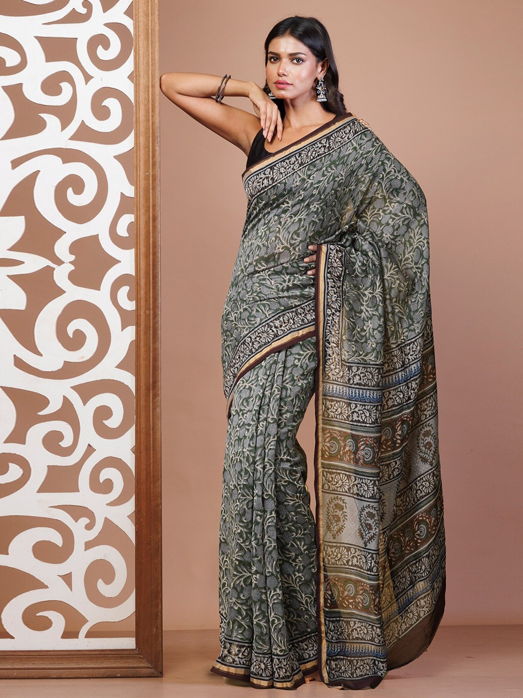

Unnati Silks Women Kalamkari Printed Zari Silk Cotton Chanderi Saree, Green