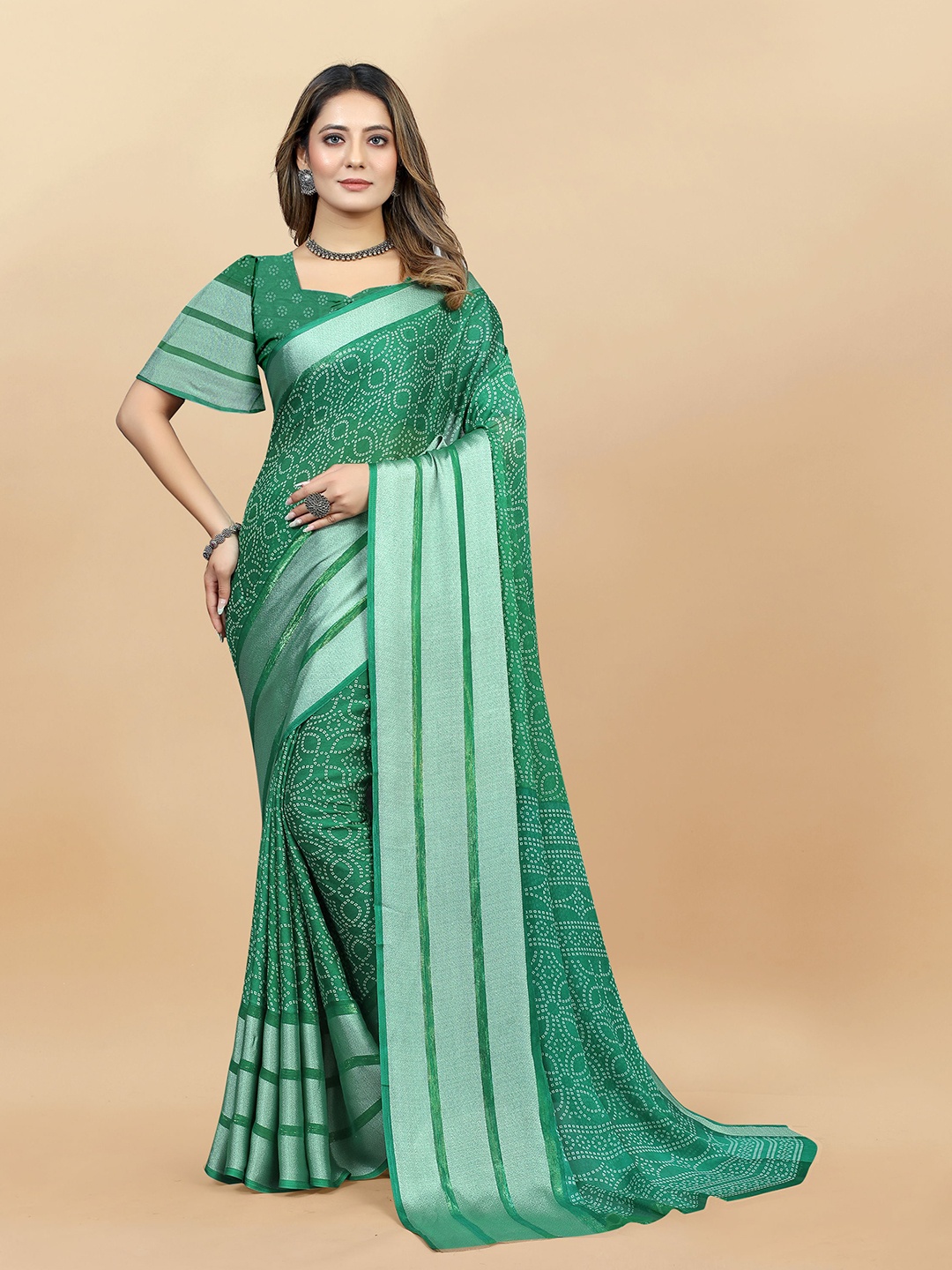 

Mitera Bandhani Zari Pure Chiffon Saree With Blouse Piece, Green