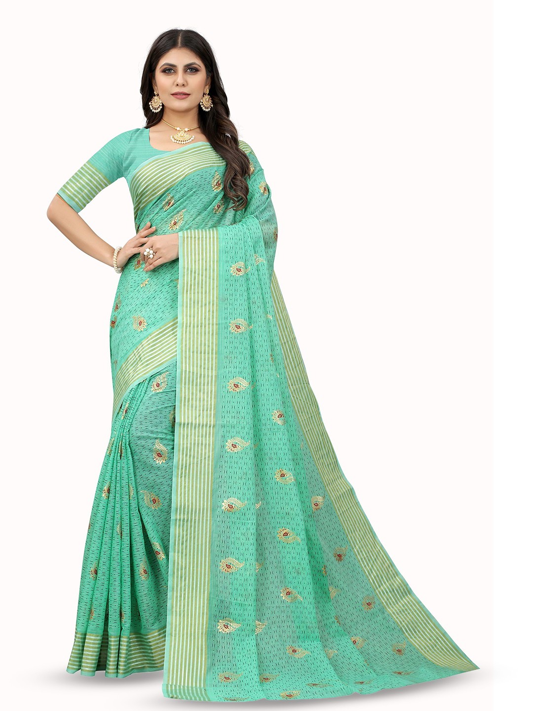 

Mitera Floral Zari Pure Cotton Banarasi Saree, Green