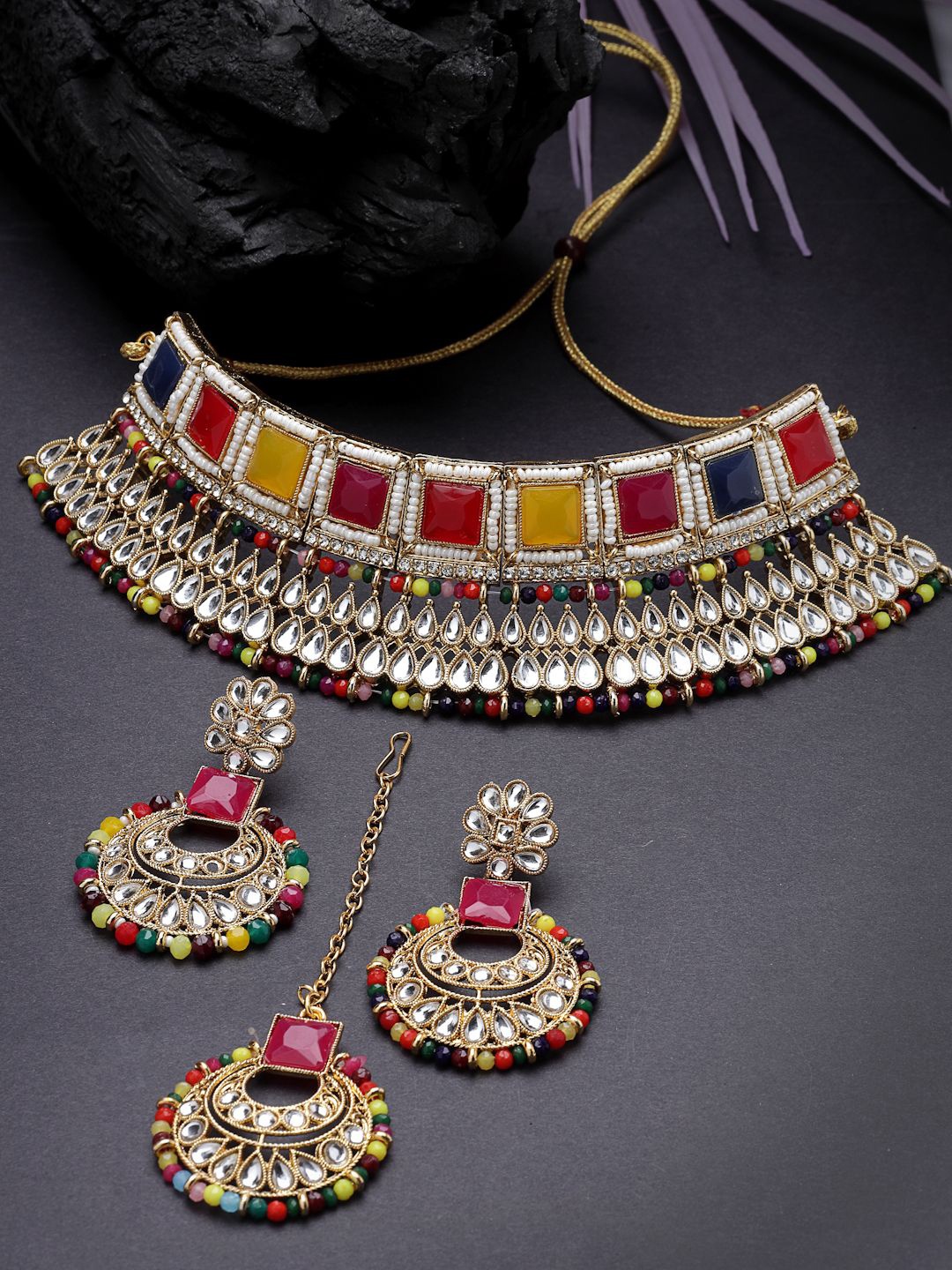 

Sukkhi Gold-Plated Kundan Stones Studded & Pearls Beaded Choker Jewellery Set